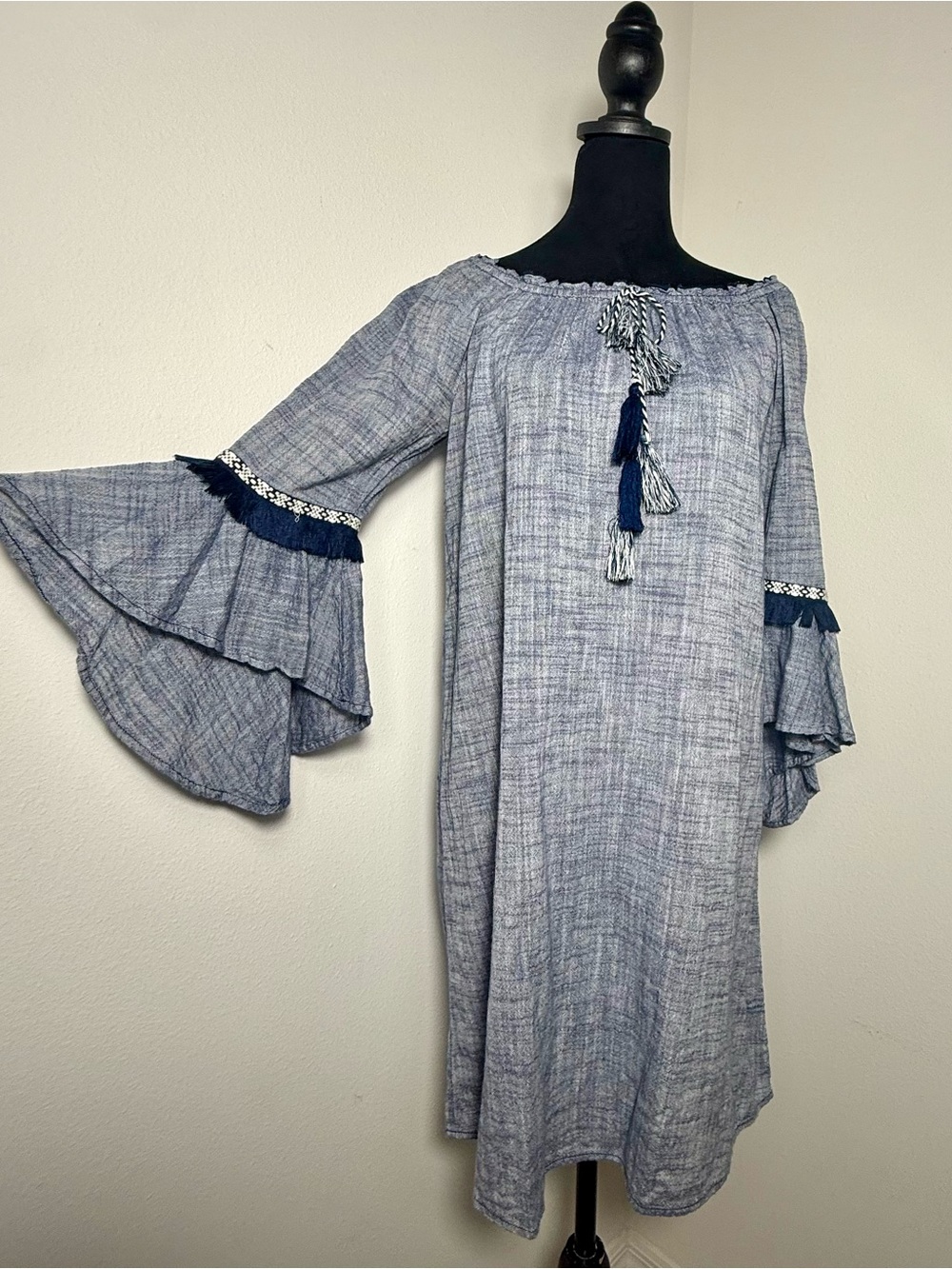 Style & Co Boho Chambray Women's XS Off-Shoulder Bell Sleeve Tassel Shift Dress
